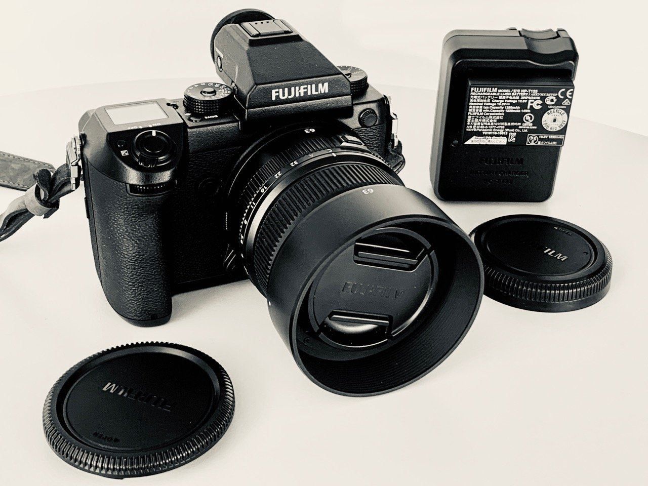 3968608 Fujifilm GFX 50s Body 51.4MP,